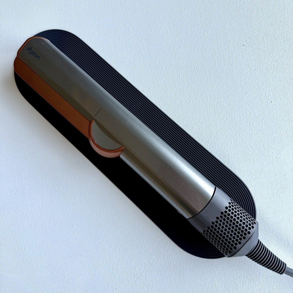 Dyson Airstrait Straightener